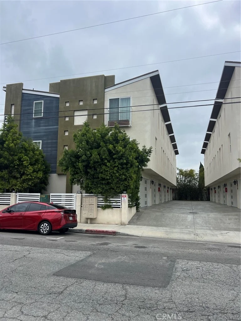 13804 Cordary, Hawthorne, CA 90250