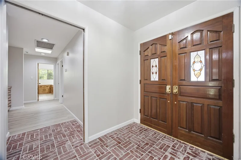 11701 Palm photo 2