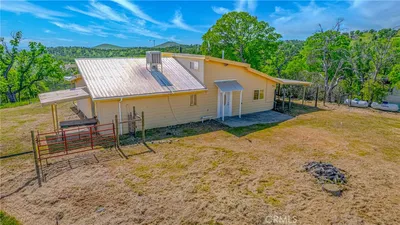 3084 Old Highway photo 2