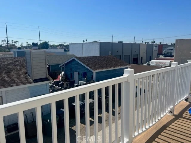 1605 Huntington Street photo 2