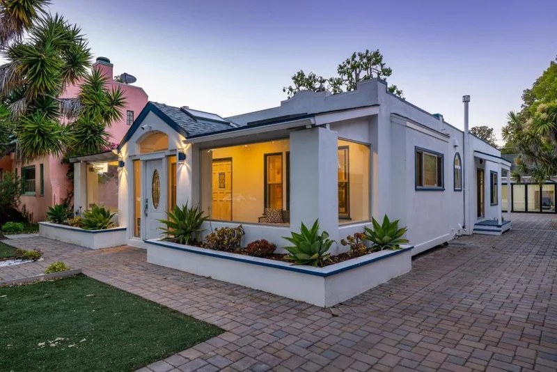 Photo 2 of 1204 Cortez Avenue