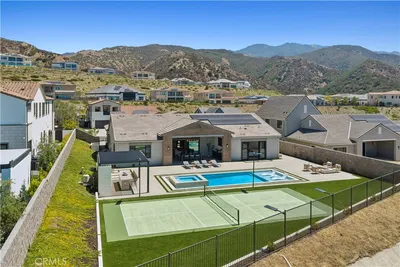 18411 Boulder Bluff