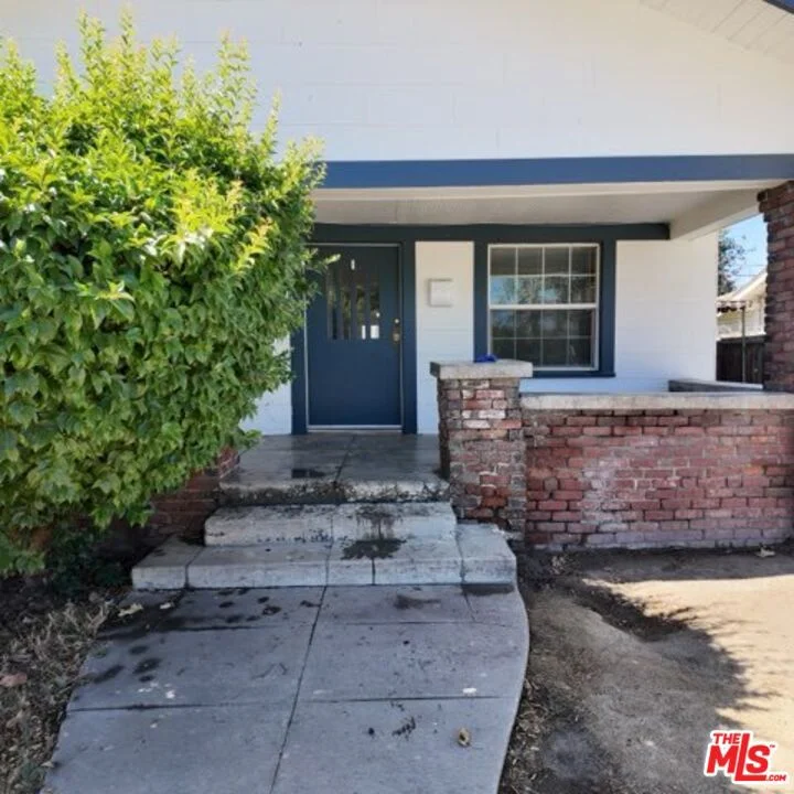 2416 Chester Lane photo 2