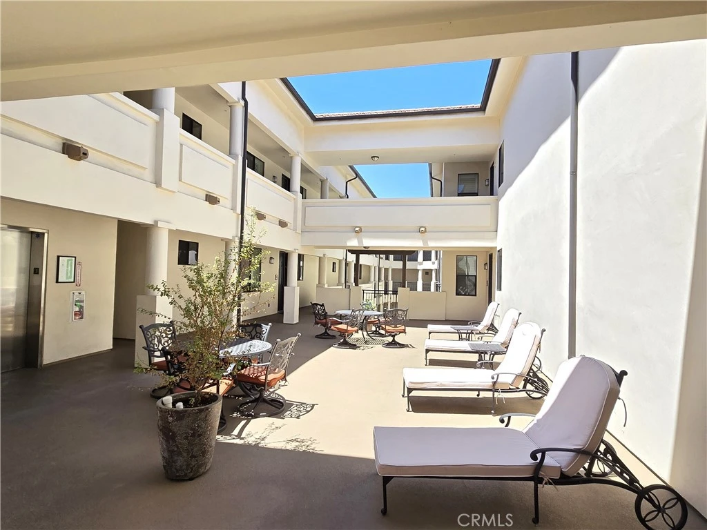 Interior 2