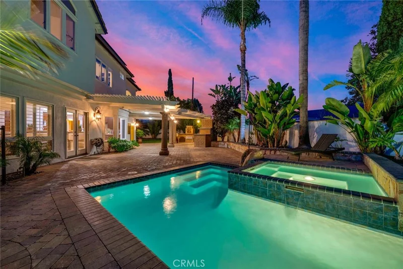 Photo 2 of 13671 Belle Rive