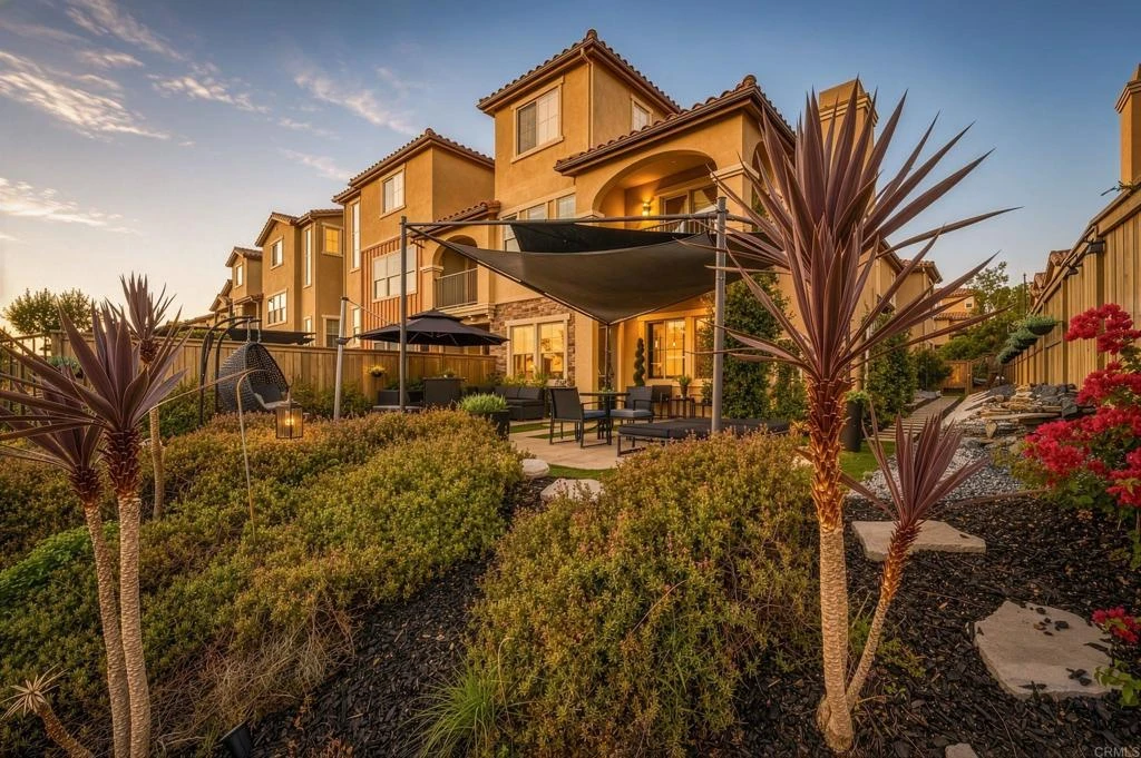 Interior 1