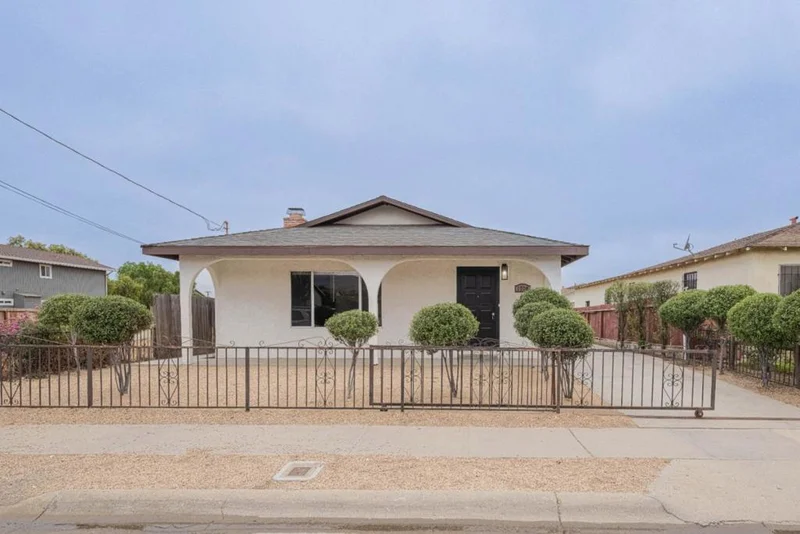 1708 Vosti Avenue