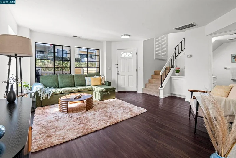 1001 Devonwood