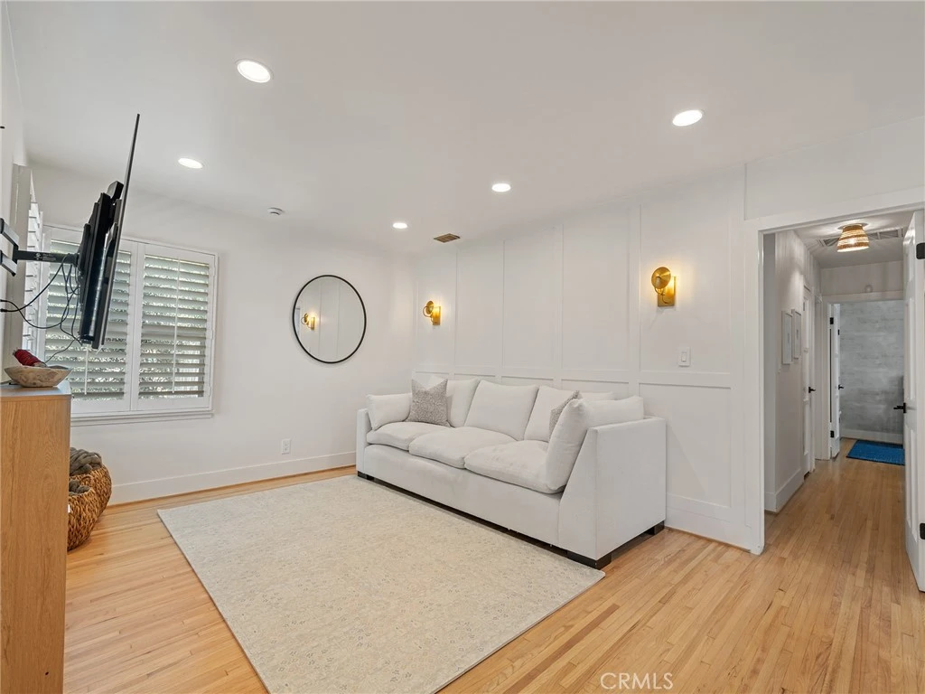 Interior 2