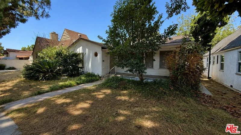 Photo 2 of 3101 Virginia Avenue