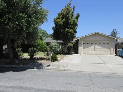 320 Mccarthy Street photo 2