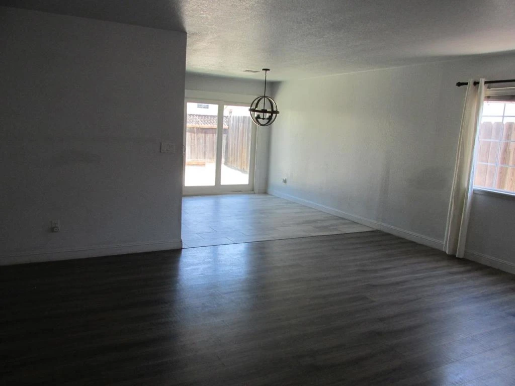 Interior 3