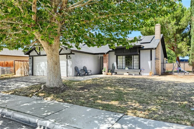 37947 Janus Drive photo 2