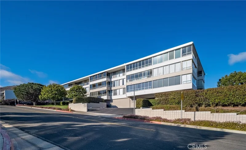 32614 Coastsite 305E