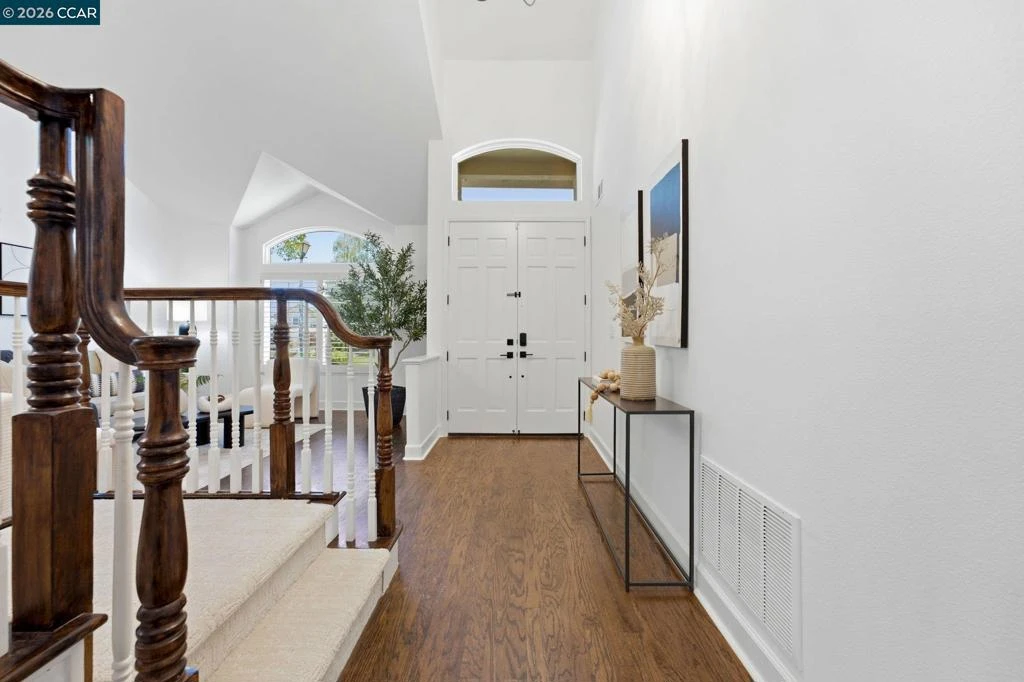 Interior 4