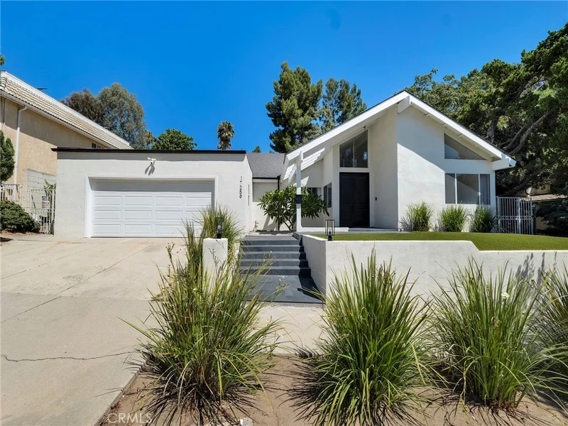 Photo 2 of 17259 Westbury Drive