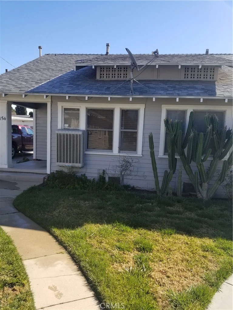 154 N 1ST photo 2
