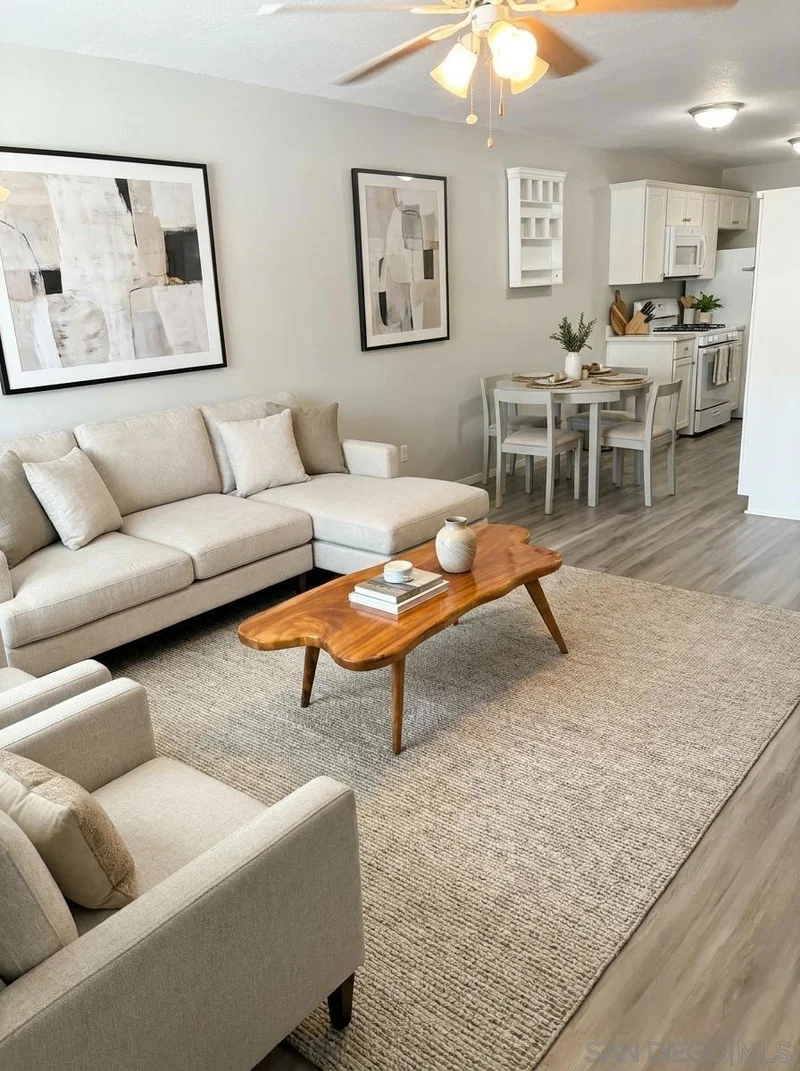 150 E Lakeshore 38
