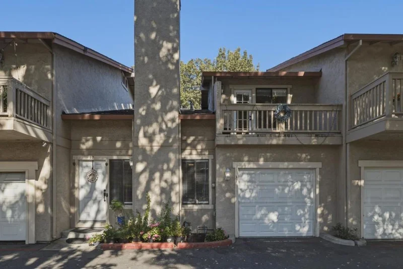 130 Baroni Avenue 37