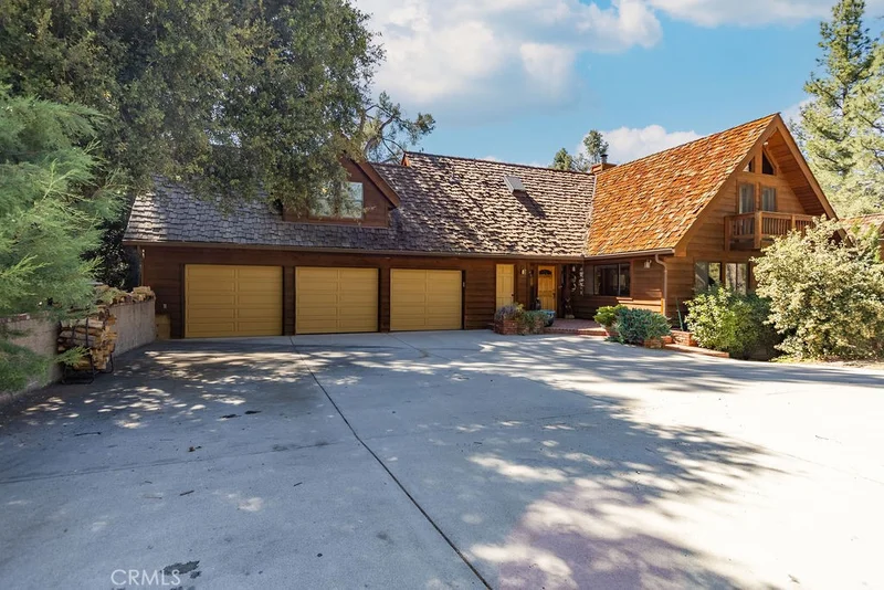 Photo 2 of 1921 Bernina Drive