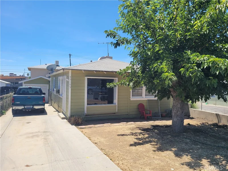 35163 Acacia Avenue