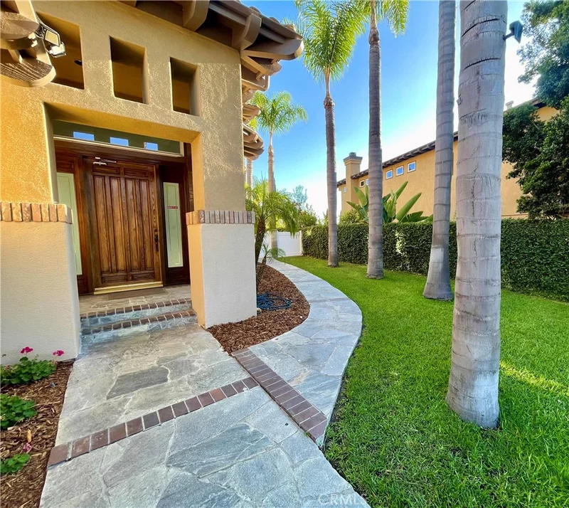 6 Emerald Glen photo 2