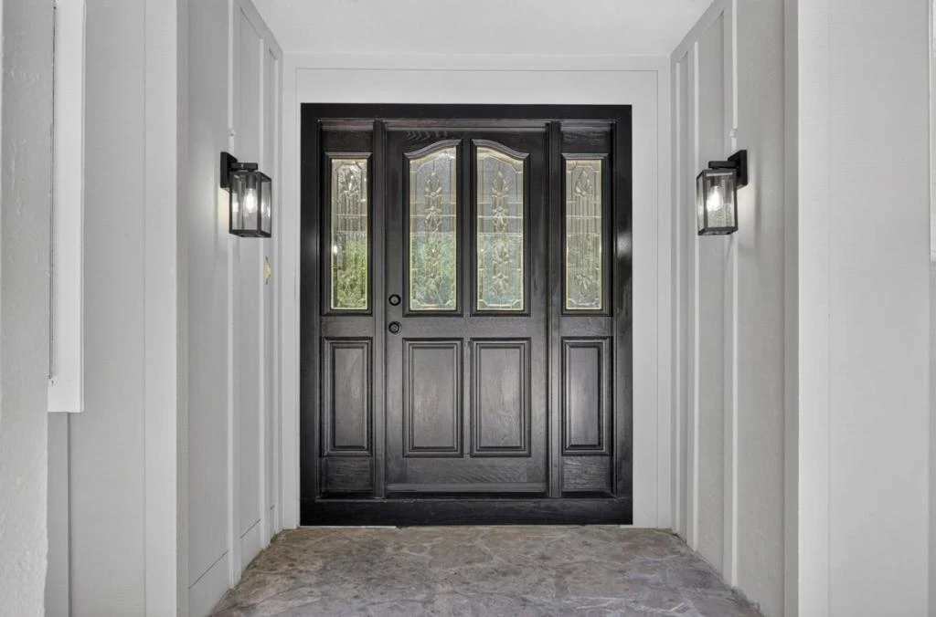 Interior 2