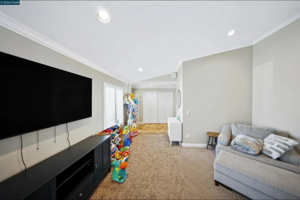 Interior 3