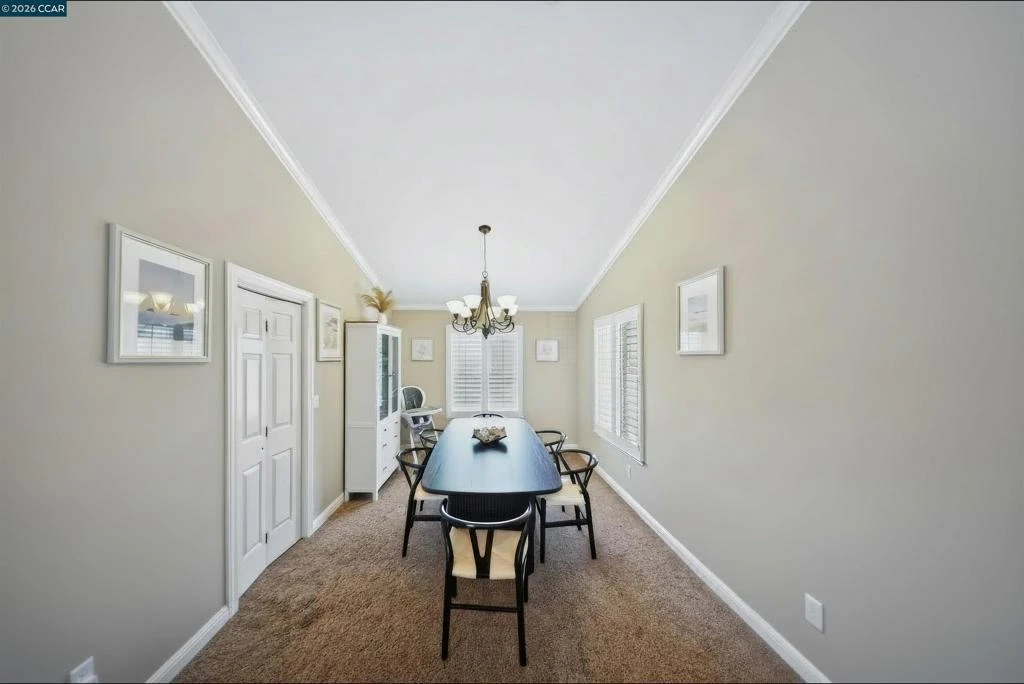 Interior 4