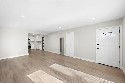 432 N Coast A photo 2