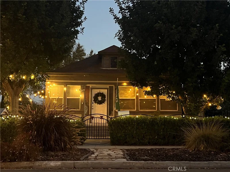 4193 5th Street photo 2