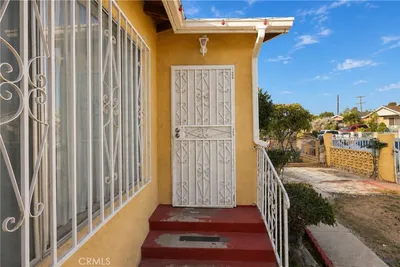 440 N Ezra photo 2