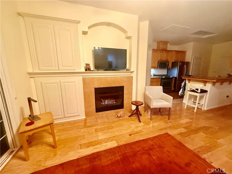 Photo 2 of 2858 Victoria Avenue