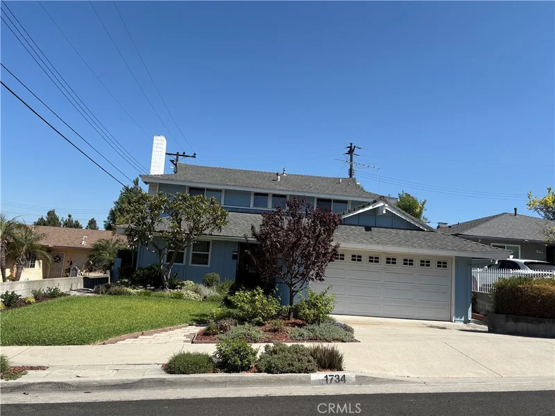 1734 Bluestone