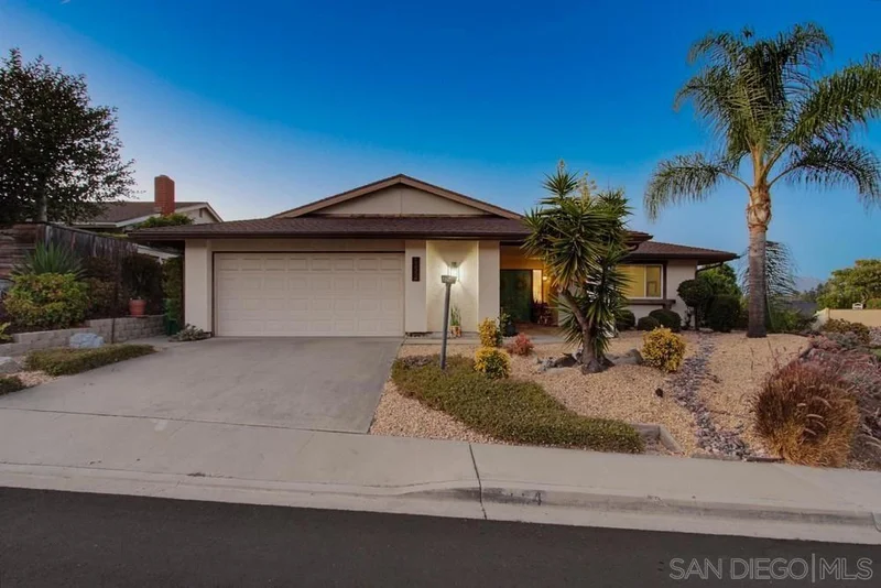 12554 Nacido Dr photo 2