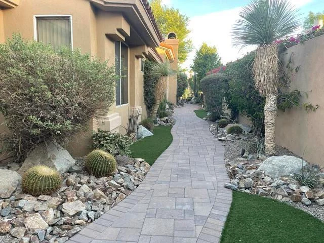 431 Desert Holly Drive, Palm Desert, CA 92211