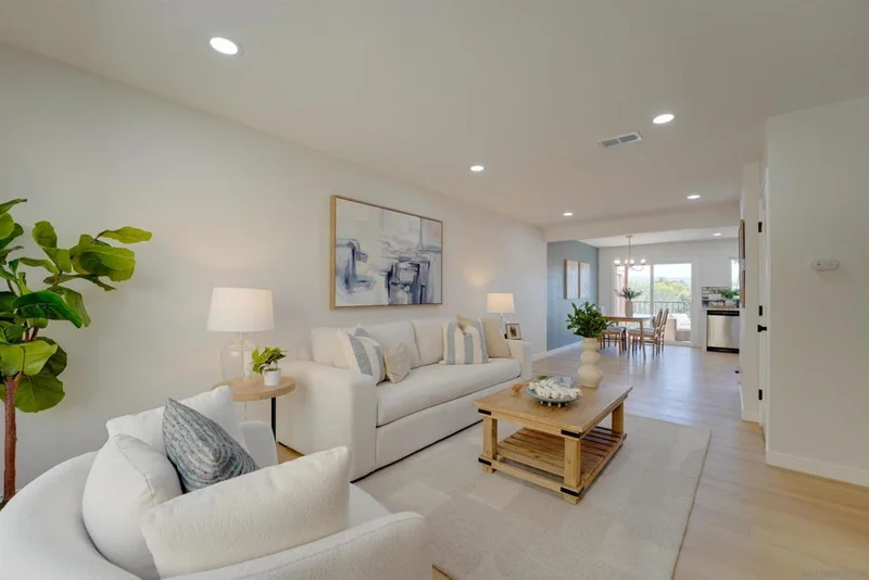831 E 3rd Avenue #5