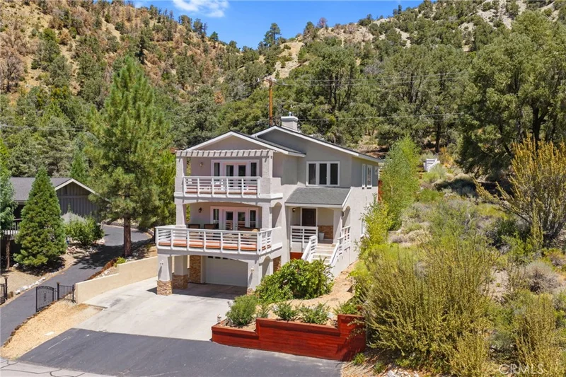 1102 Rivera Drive