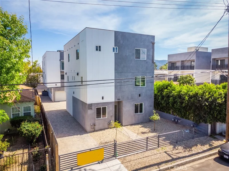 5142 Riverton