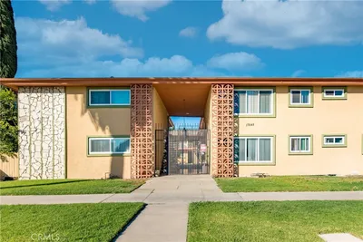 17845 Sherman Way 7 photo 2