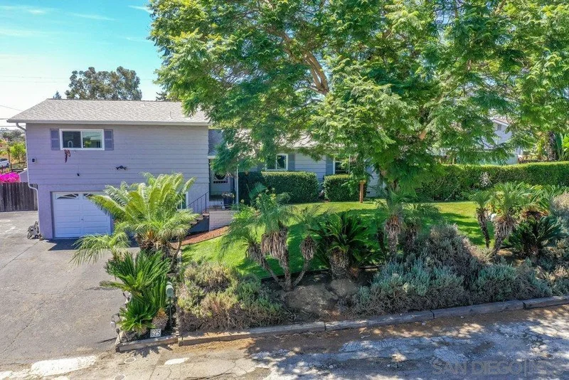 625 Corona CT
