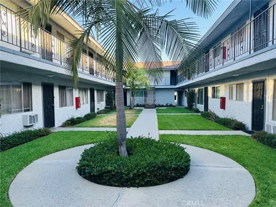 2890 E Artesia 42