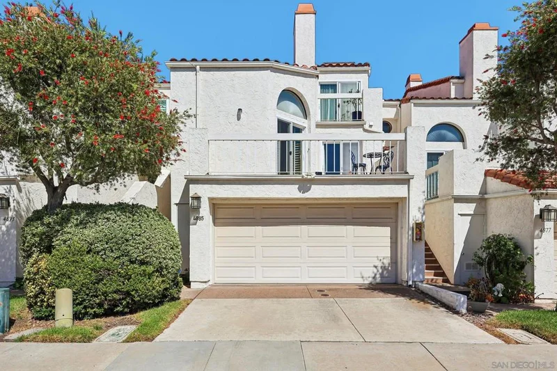 4885 Tinasa Way photo 2