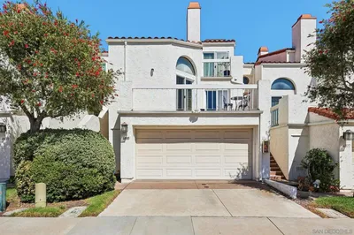 4885 Tinasa Way photo 2