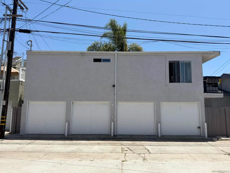 1114 Thomas Avenue 1114