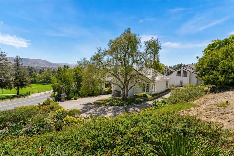 1881 Lemon Heights Drive