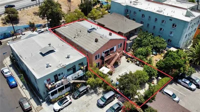 1943 Estrella Avenue photo 2