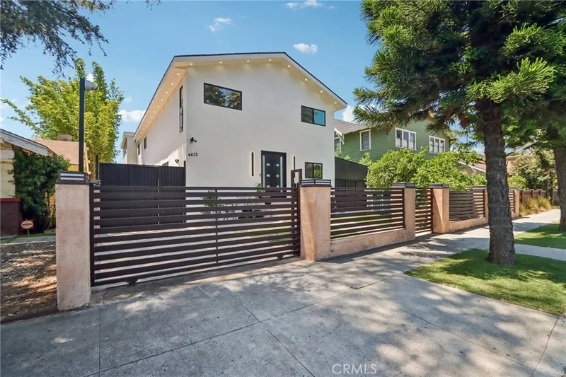 4432 Melbourne Avenue photo 2