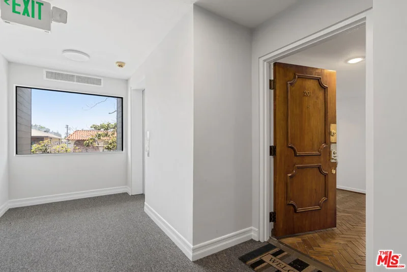 1250 Amherst Avenue 201 photo 2