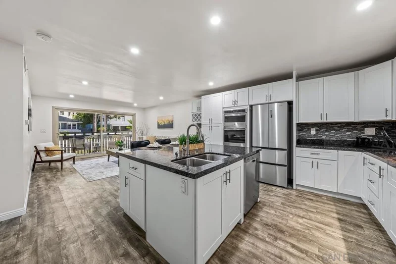 3450 2nd Ave 14